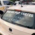 Carreata de motoristas de aplicativo protestando em São Paulo por melhores condições