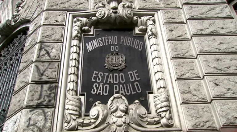 Estudantes com deficiência em São Miguel Arcanjo recebendo apoio pedagógico