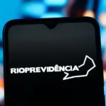 Documento judicial sobre afastamento de presidente do Rioprevidência