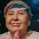 Kevinho cantor funkeiro pensativo após cuidar da mãe