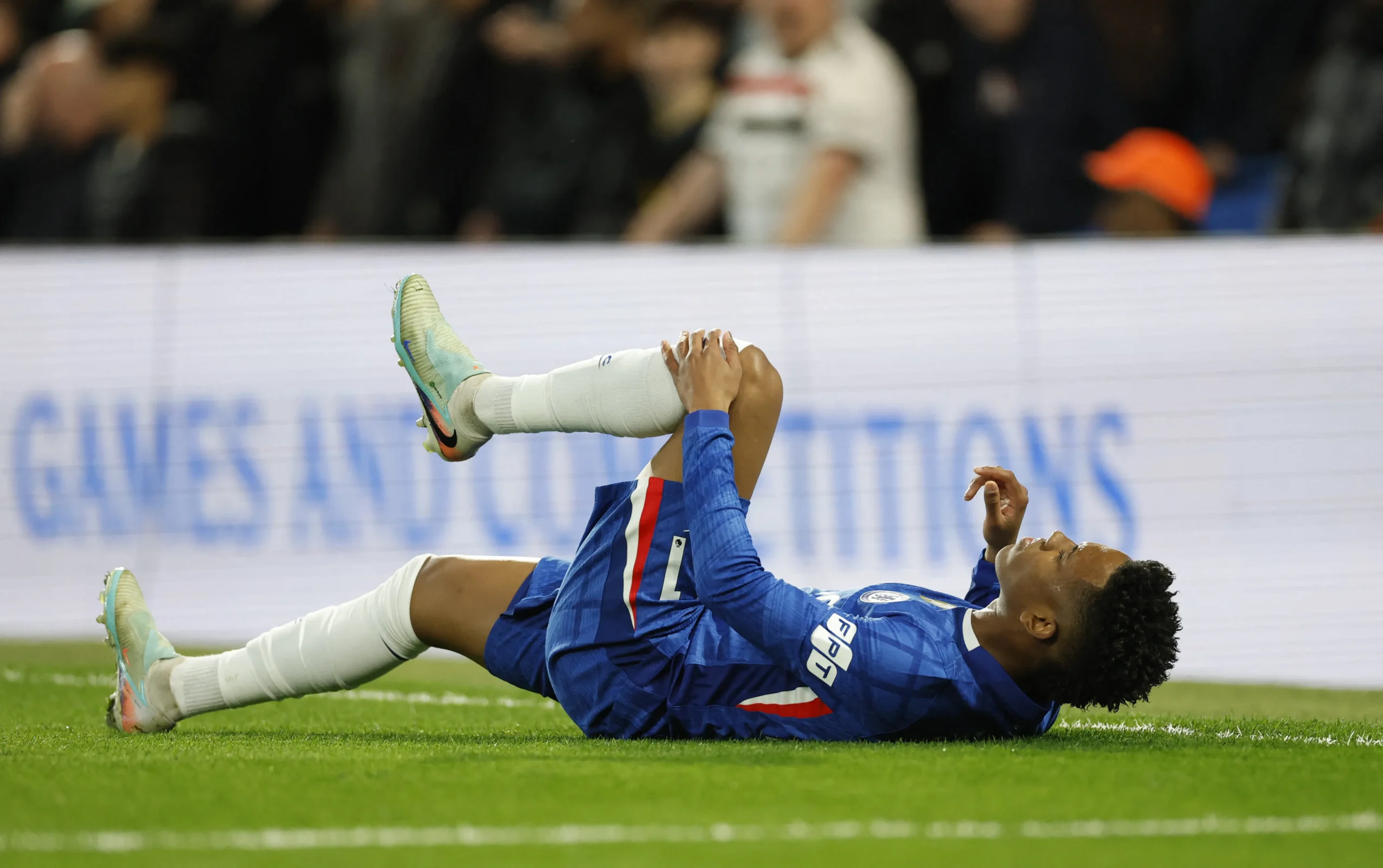 Estêvão lesionado, Estêvão Chelsea, lesão coxa direita, Copa do Mundo, jogador brasileiro