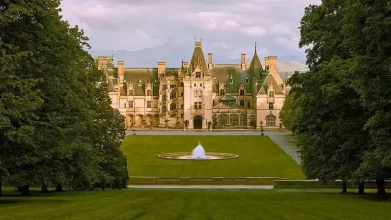 Biltmore House, maior casa particular dos EUA, Era Dourada, George Vanderbilt, Asheville, Carolina do Norte