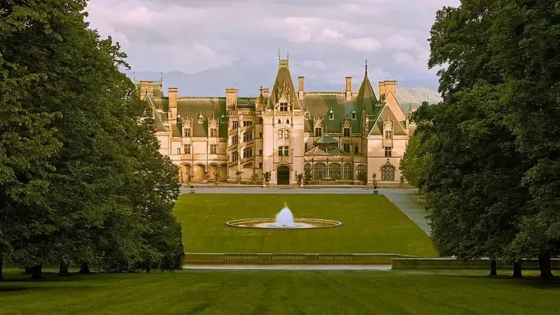 Biltmore House, maior casa particular dos EUA, Era Dourada, George Vanderbilt, Asheville, Carolina do Norte