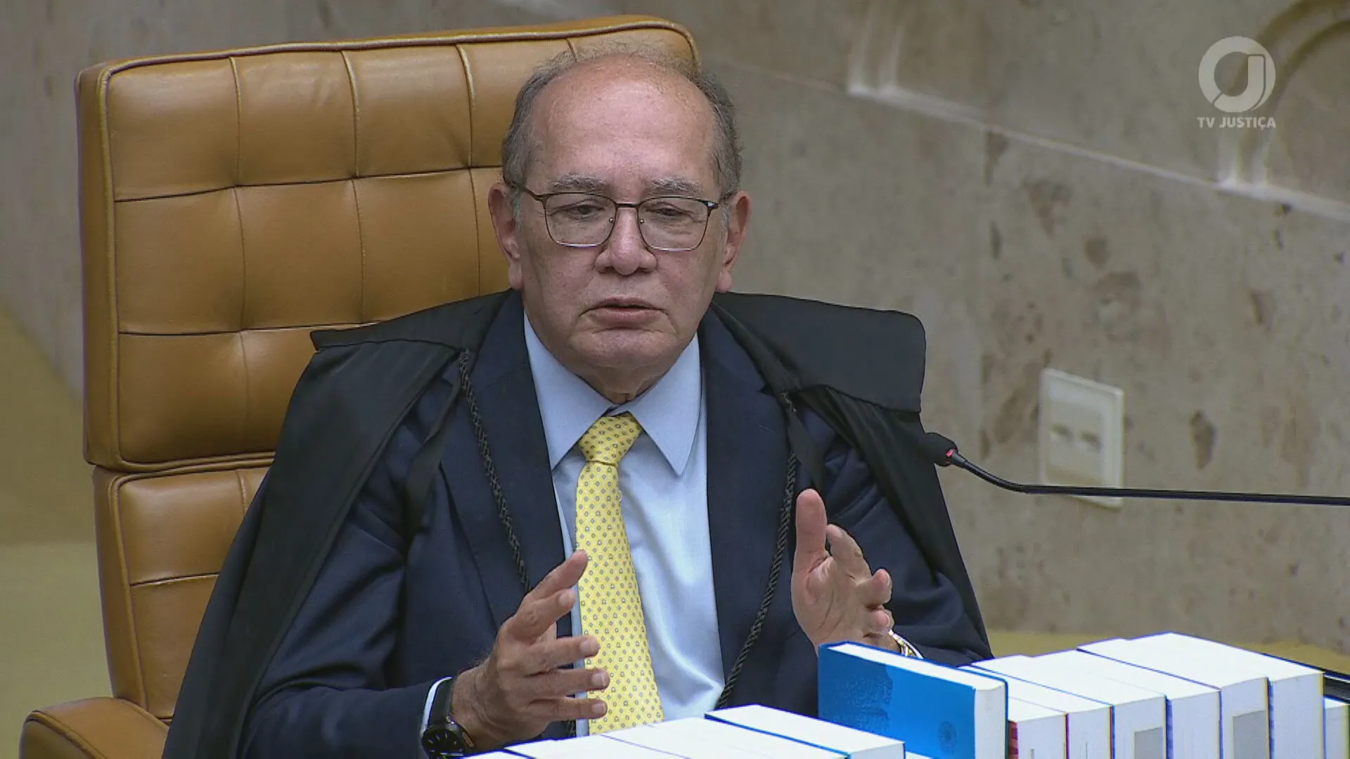 Ministro Gilmar Mendes do STF, falando sobre corrupção e jogo do bicho na Alerj