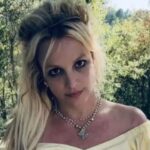 Britney Spears em clínica de reabilitação, buscando tratamento