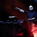 Padre DJ Guilherme Peixoto em Buenos Aires, rave católica, Papa Francisco, música eletrônica, jovens.