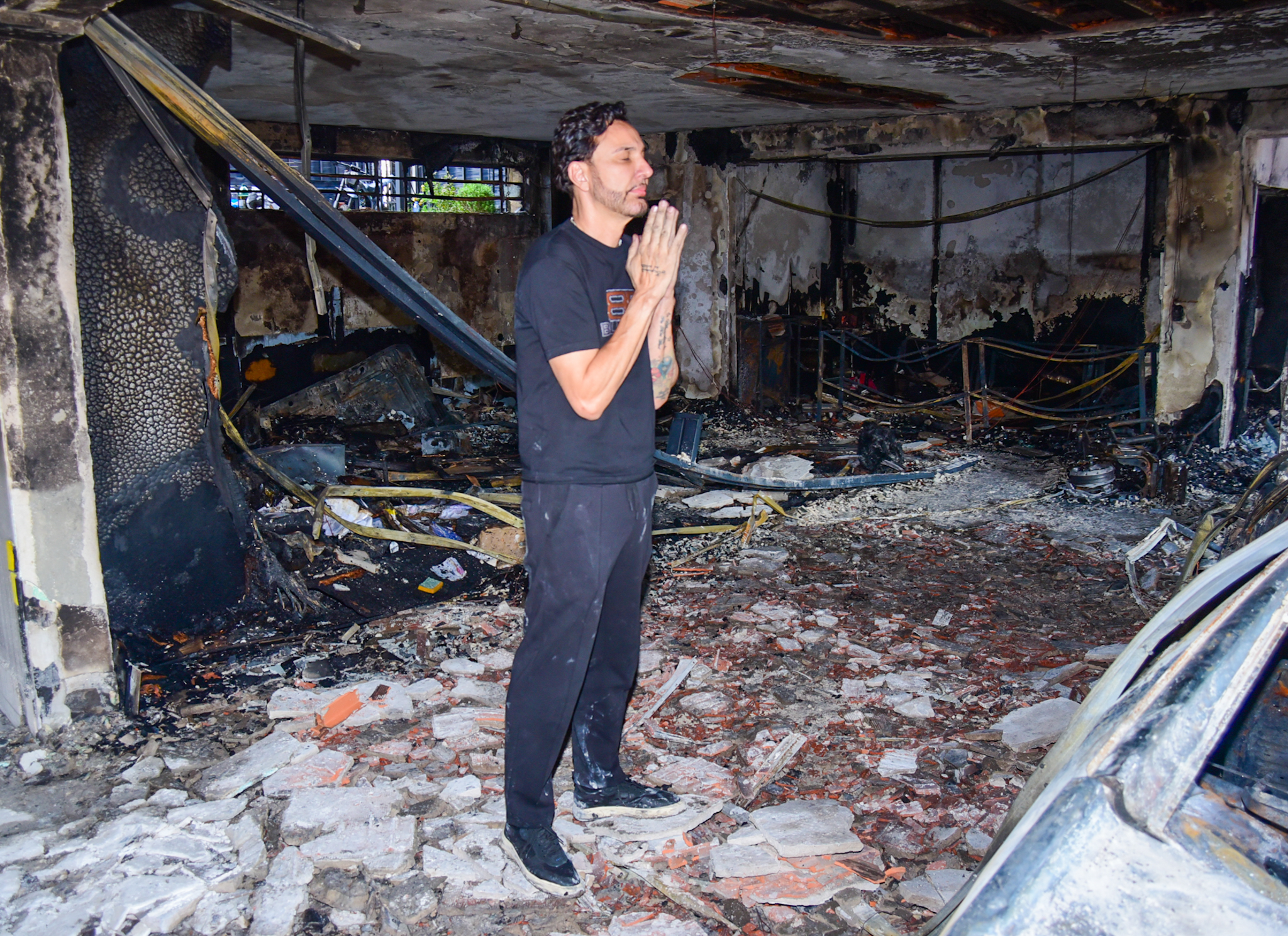 Bíblia intacta incêndio casa MC Gui Rogério Alves