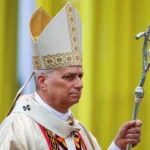 Papa Leão XIV em discurso na Universidade Católica da África Central, em Yaoundé, criticando o uso de IA.