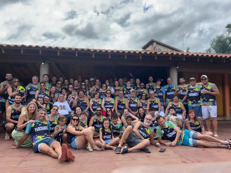 Família grande reunida em evento da Pascoareta no interior de SP
