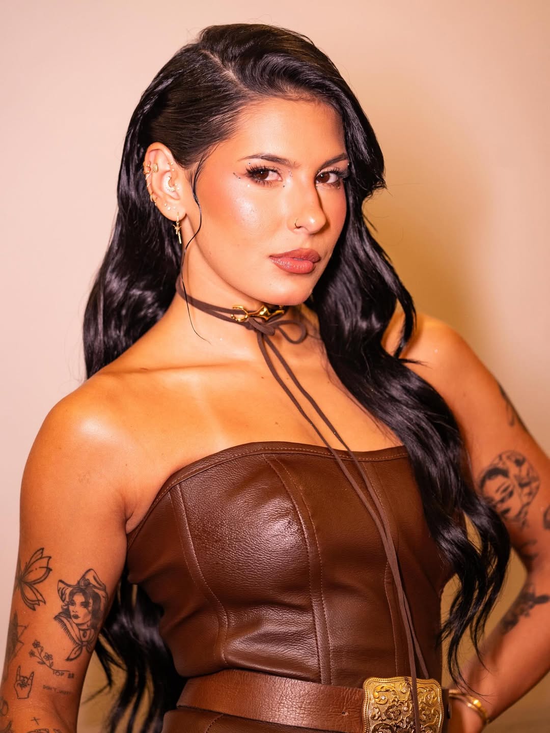 Paula Fernandes show, DVD 30 e Poucos Anos, cantora sertaneja, experiência multisensorial, figurino Paula Fernandes