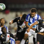 Estádio Mangueirão lotado para o jogo entre Paysandu e Vasco pela Copa do Brasil
