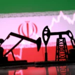 Bombas de petróleo iranianas no deserto, símbolo de tensões no Estreito de Ormuz