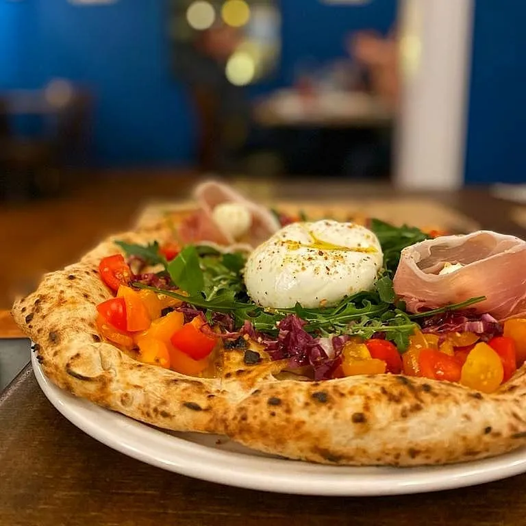 Pizza napoletana premiada da Leggera em São Paulo