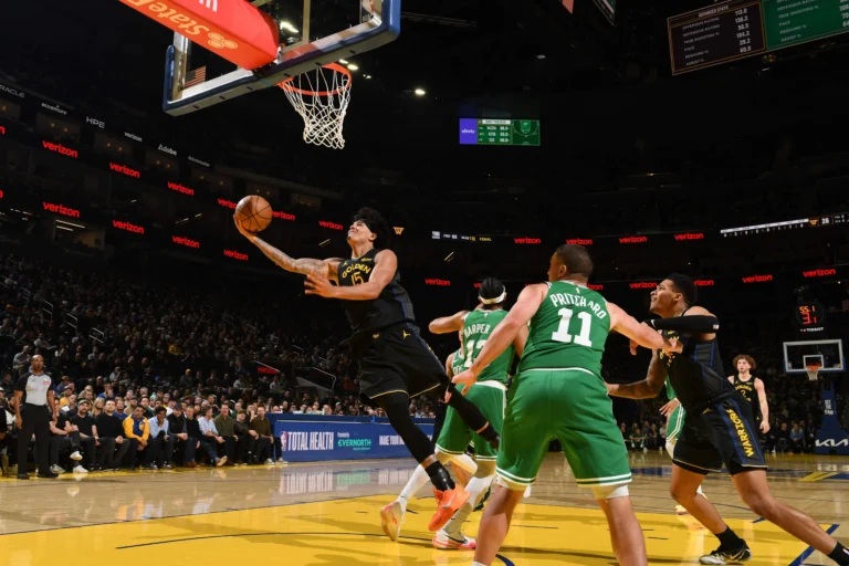 Playoffs NBA 2025/2026, basquete, mata-mata, chaveamento, Detroit Pistons, OKC Thunder, Boston Celtics, San Antonio Spurs, Play-In