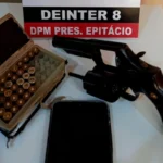 Polícia apreende arma ilegal em Presidente Epitácio durante investigação de furto e ameaça.