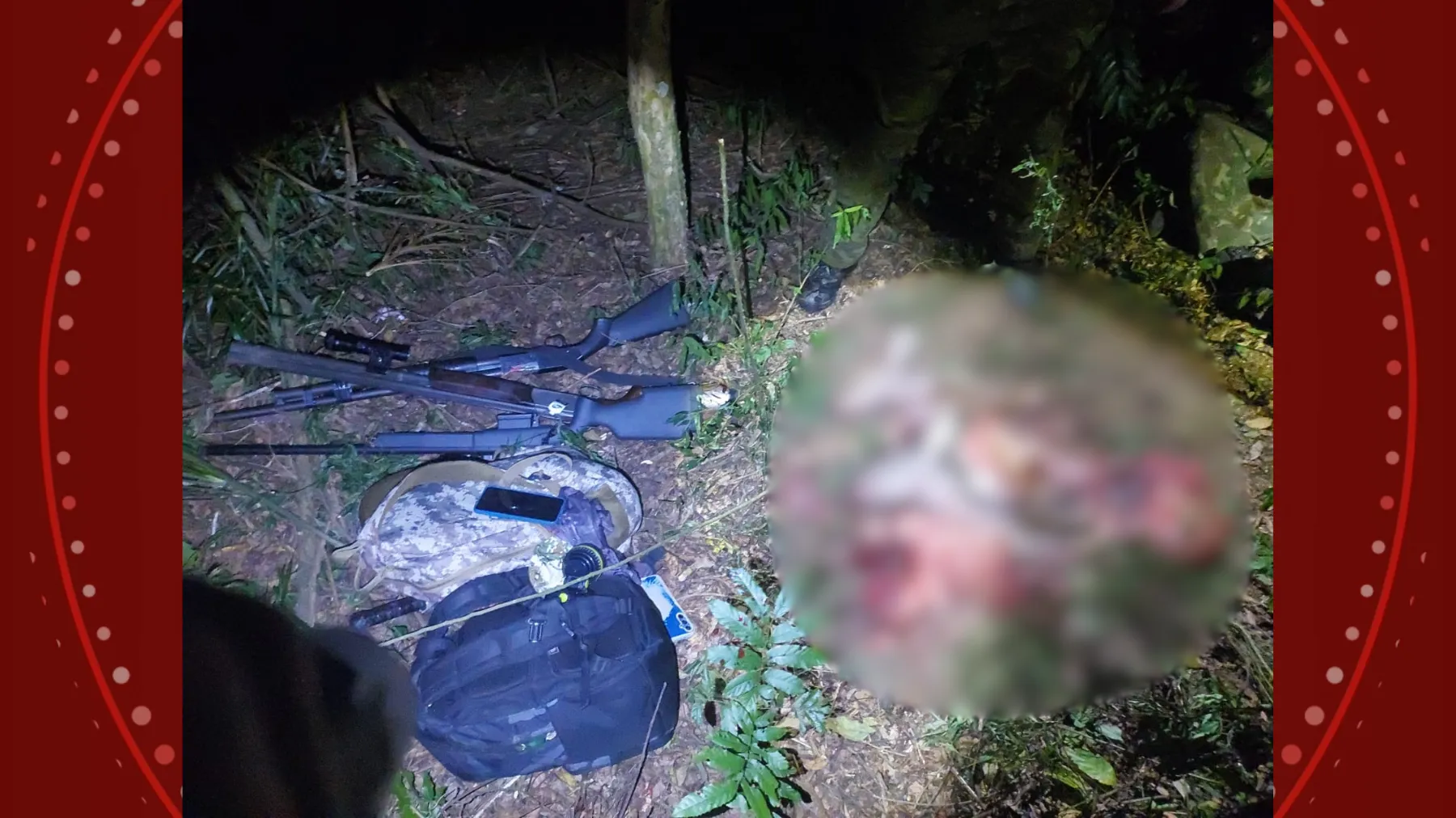 Arma de caça ilegal apreendida pela polícia em flagrante de caçadores de veados