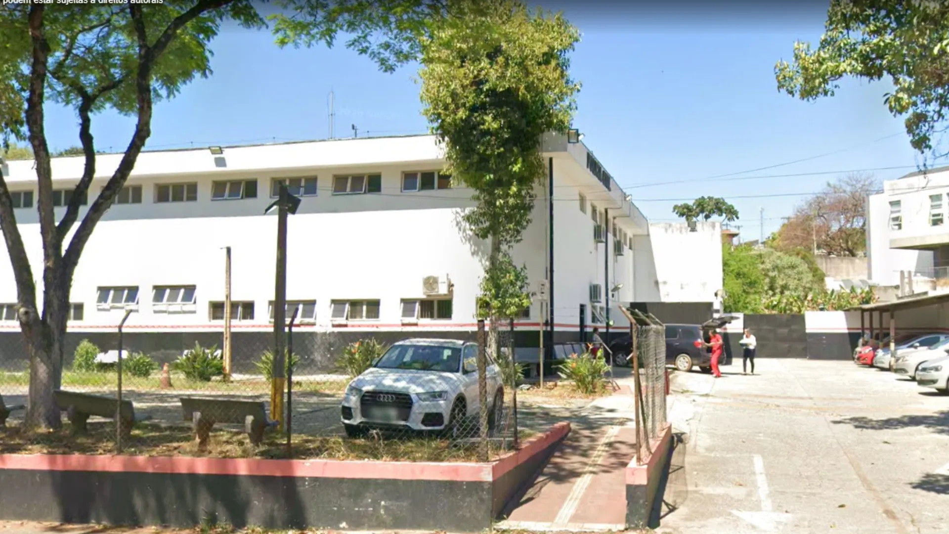 Acidente fatal com moto e caminhão em rodovia de Campo Limpo Paulista sob investigação policial.