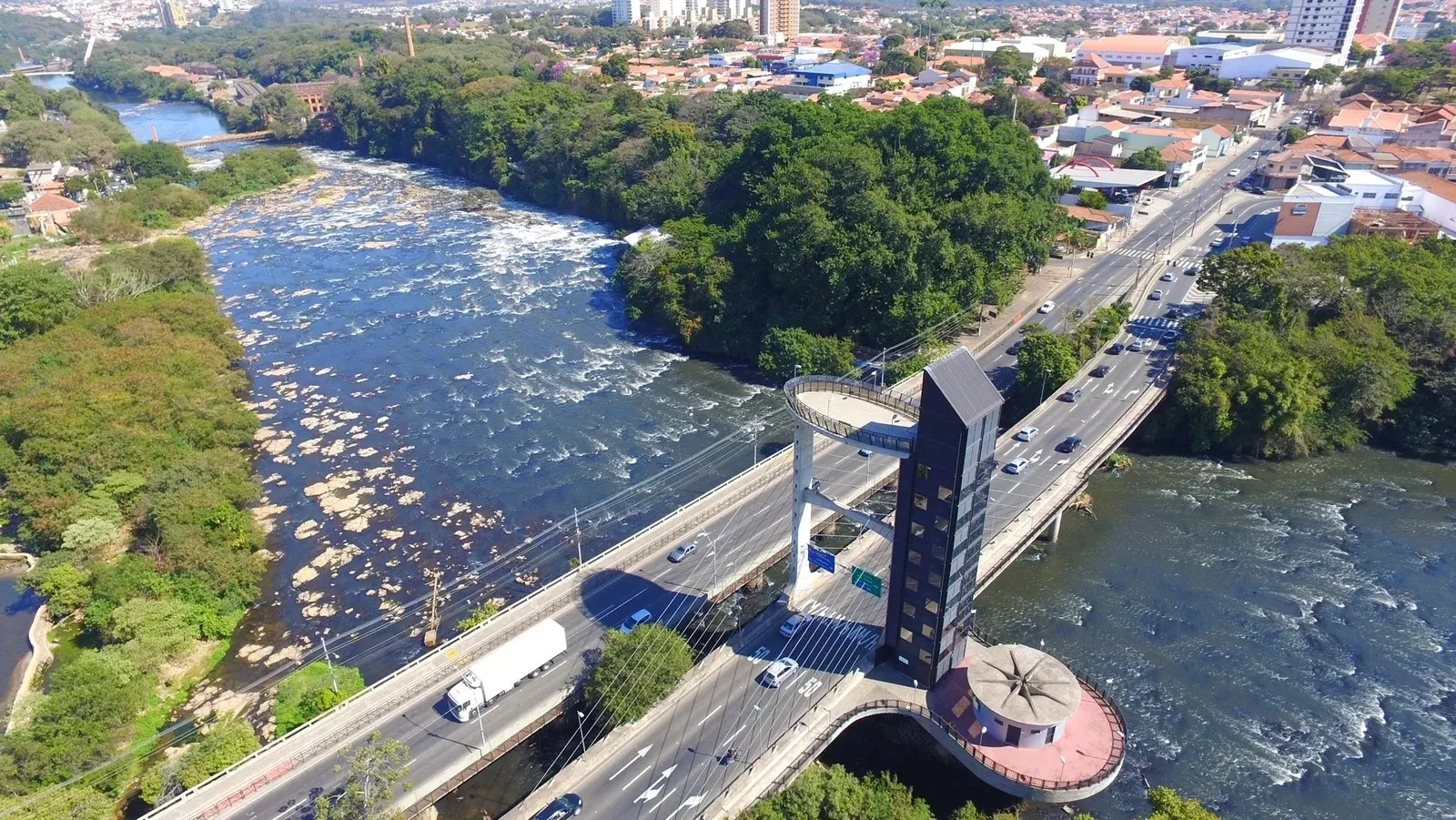 Pontos turísticos de Piracicaba abandonados, Parque do Mirante com sujeira e danos