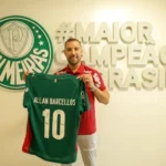 Allan Barcellos, treinador sub-20 Palmeiras, campo de treino, jovens jogadores, futebol de base.