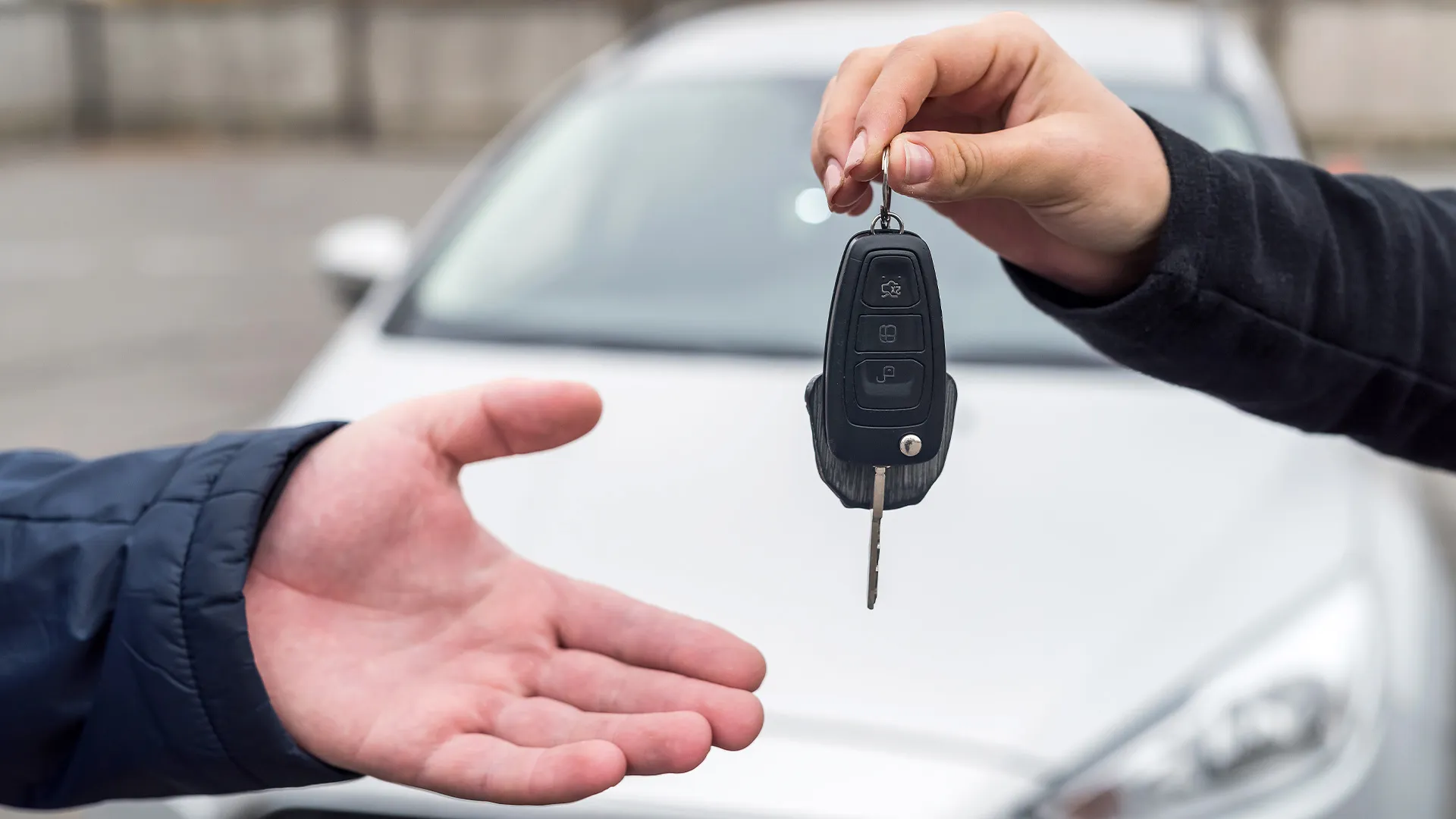 Gráficos financeiros e documentos de Custo Efetivo Total (CET)