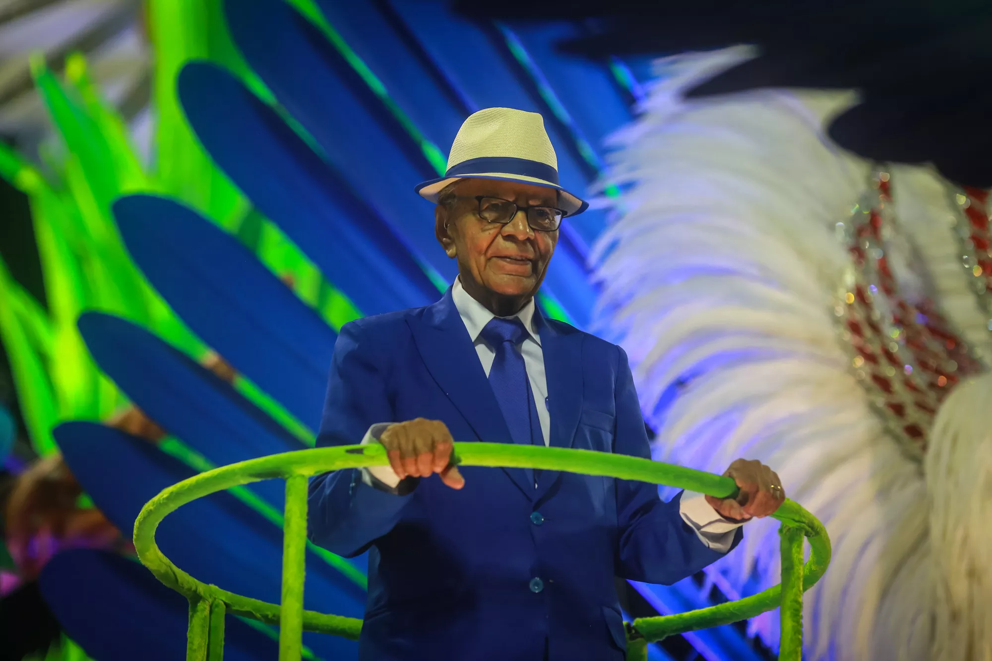 Carro alegórico da Portela para 2027, com o enredo "Ao mestre, com carinho" em homenagem a Monarco.