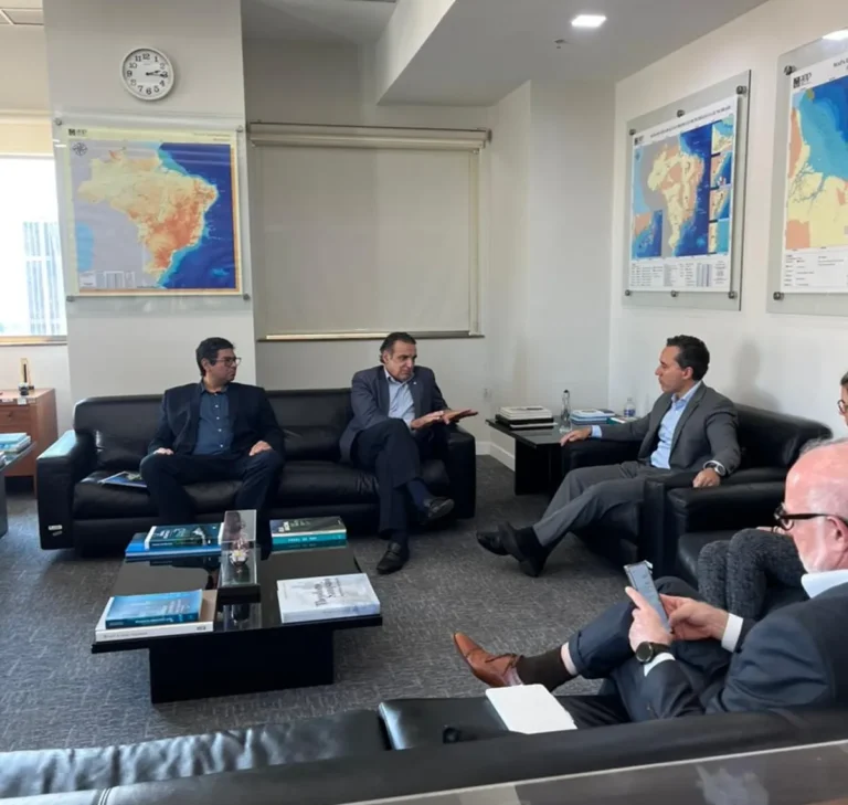 Combustível caro em Petrópolis, posto de gasolina com preços altos, fiscalização ANP