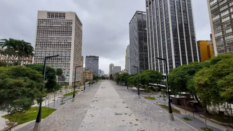 Vale do Anhangabaú São Paulo processo rescisão contrato