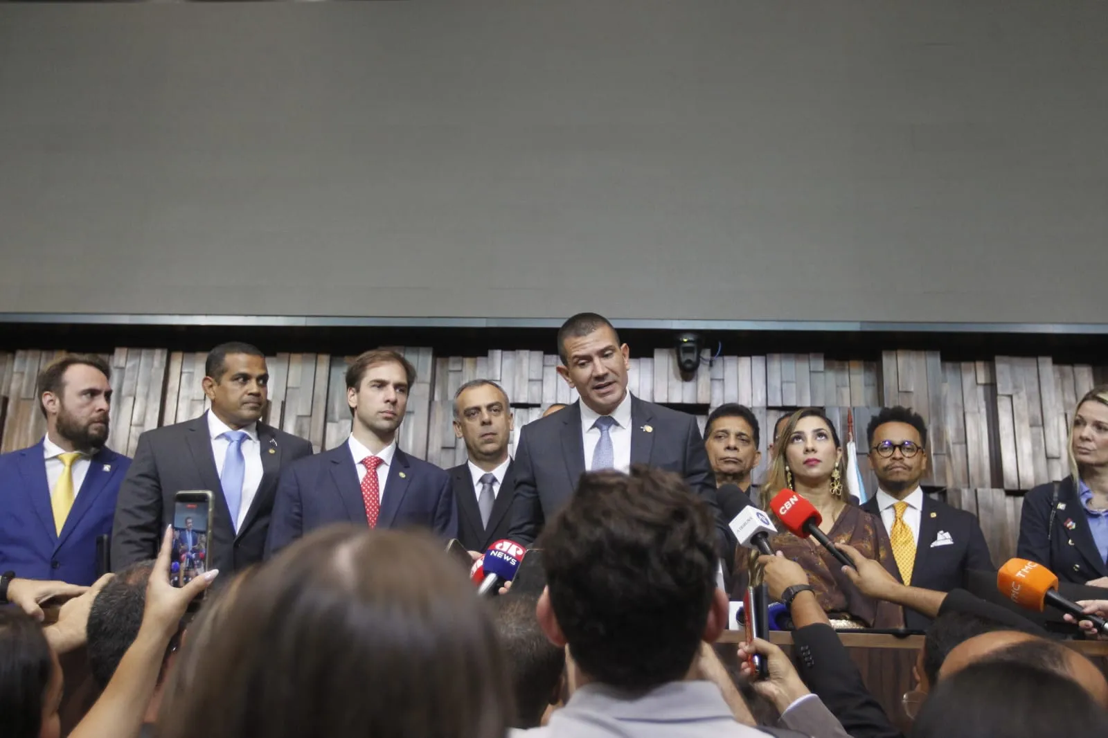 Douglas Ruas, presidente da Alerj, em coletiva de imprensa no Rio de Janeiro