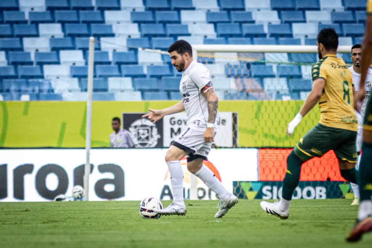 Ceará e Náutico Série B