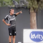 Elenco do Santos com desfalques e retornos para o jogo contra o Bahia