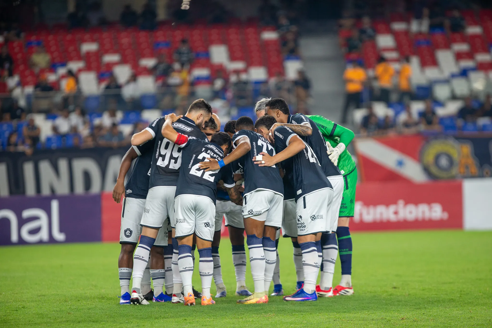 Time do Remo em jogo da Copa Norte contra o Águia de Marabá