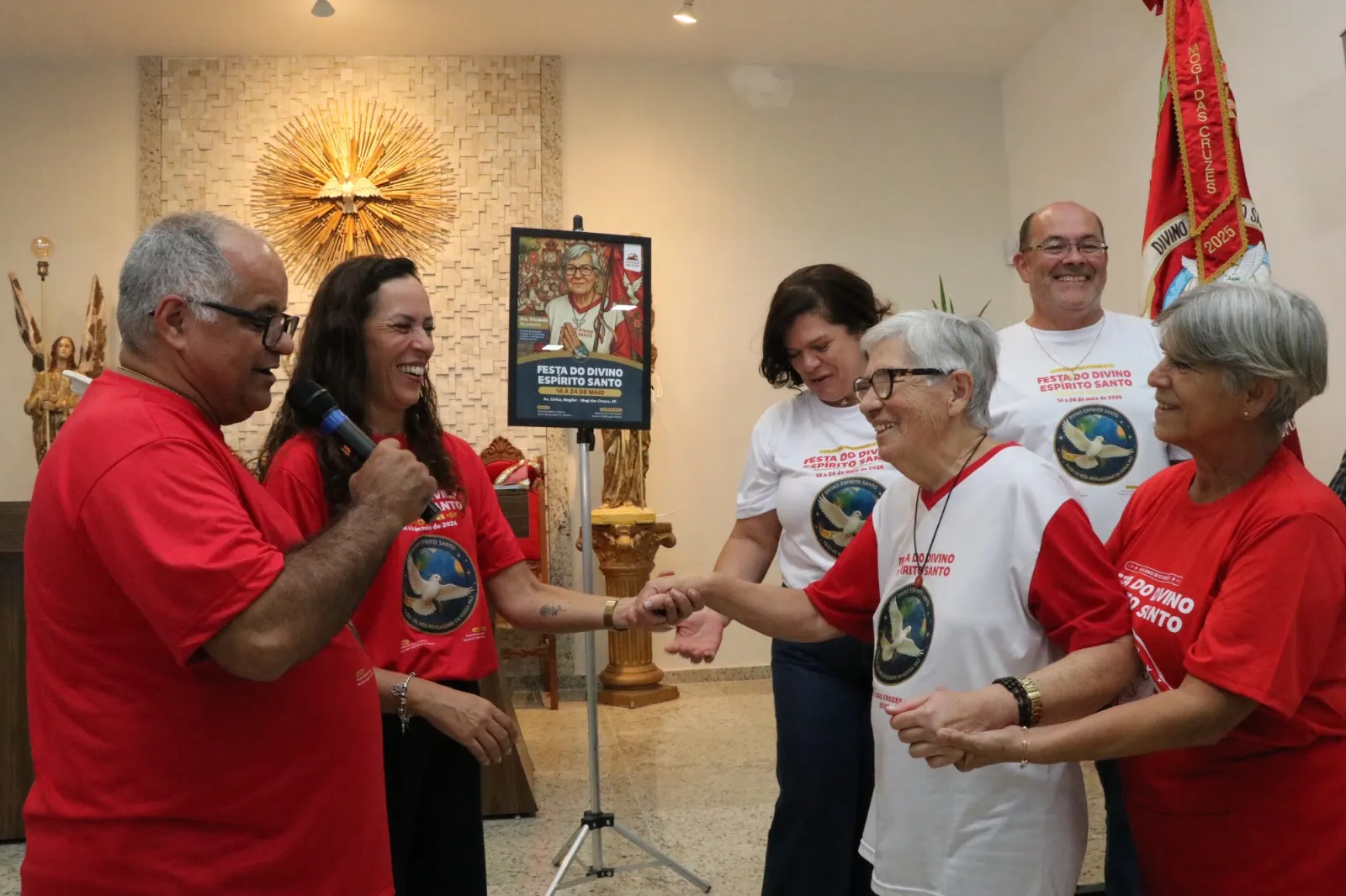 Rezadeira Trindade Vieira dos Santos no cartaz da Festa do Divino Mogi