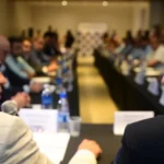 Líder municipal de Rio das Ostras em debate sobre a partilha de royalties de petróleo.