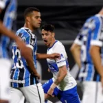 Jogadores chave da Universidad Católica: Zampedri, Mena e Medel