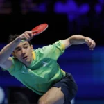 Hugo Calderano e Bruna Takahashi jogando tênis de mesa no WTT Star Contender Brasil