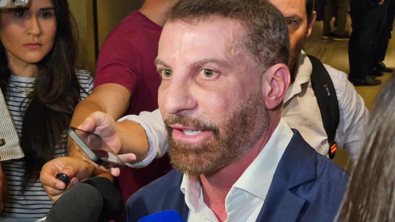 Pedrinho Vasco suspensão STJD presidente julgamento futebol