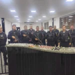 Apreensão de entorpecentes e revólver pela PM em Itaperuna