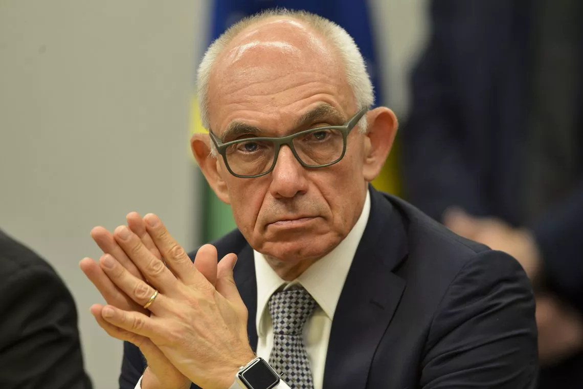 Ministros do STJ em sessão de julgamento que decidiu a reinclusão de ex-presidente da Vale no Caso Brumadinho.