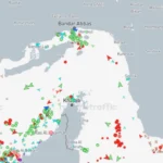 Vista aérea do Estreito de Ormuz com um navio petroleiro em trânsito