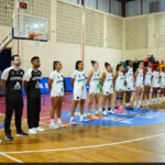 Jogadora do Salvador Basketball em quadra durante jogo da LBF