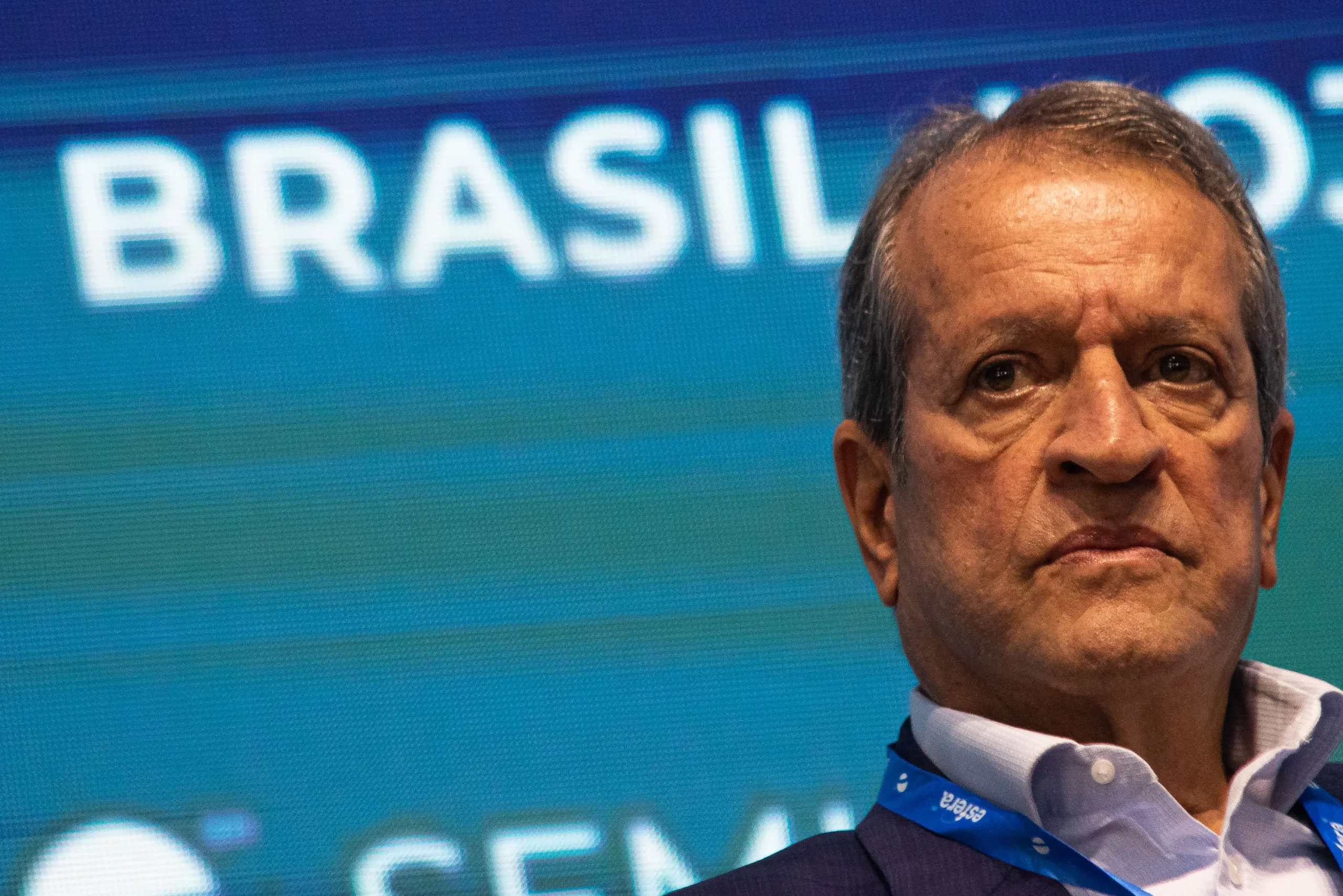 Valdemar, Eduardo Bolsonaro e Nikolas Ferreira em reunião tensa