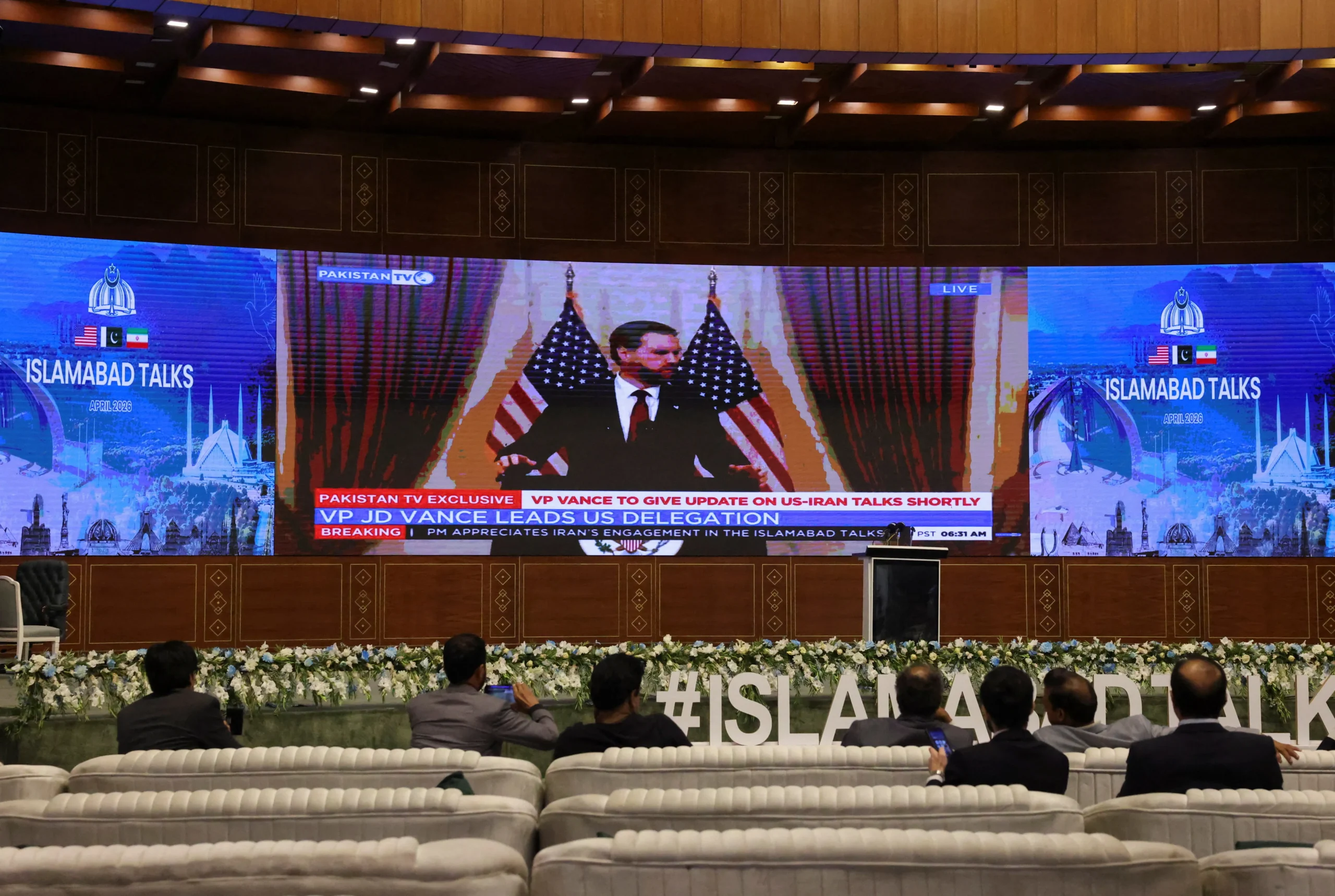 Diplomatas americanos e iranianos em reunião de negociação sem sucesso