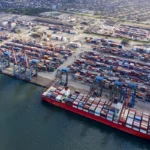 Empresários em reunião sobre linha de crédito governo