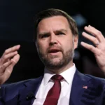 Mesa de negociação com bandeiras de EUA e Irã, simbolizando o diálogo sobre o cessar-fogo