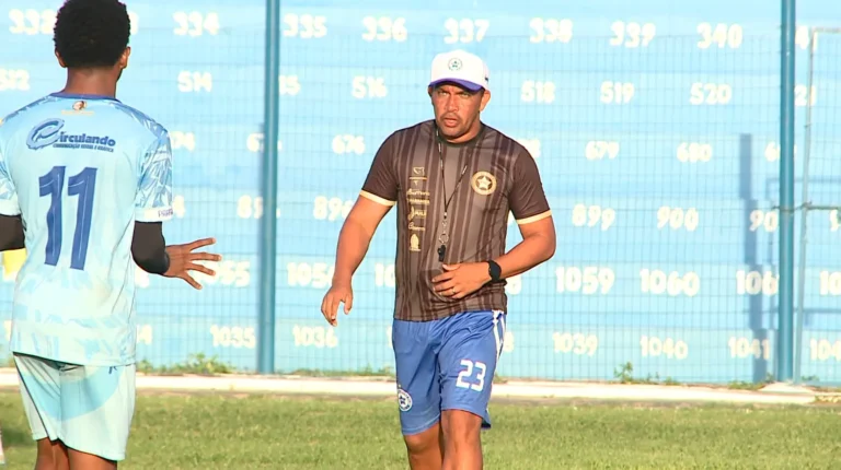 Treinador Zé Augusto Parnahyba Série D