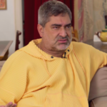 Zeca Camargo, apresentador, sorrindo, após treino, saúde, bem-estar, feliz, 63 anos.